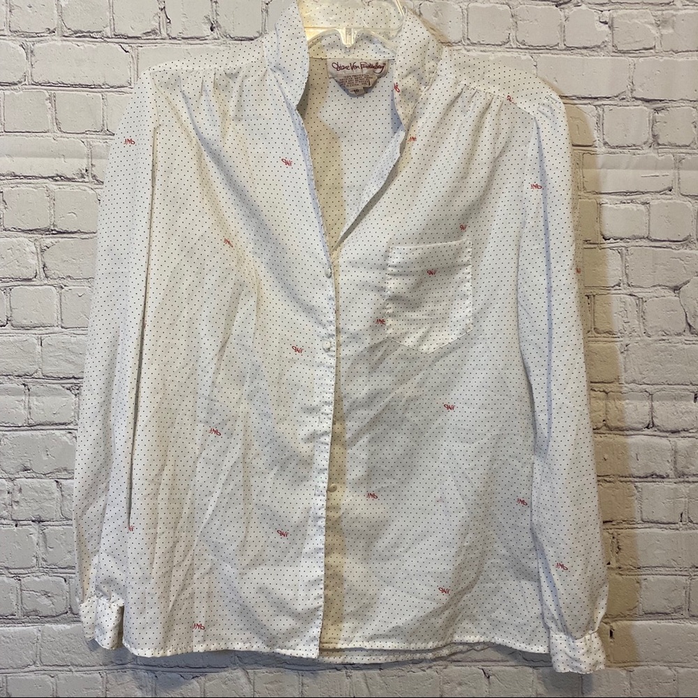 Diane Von Furstenberg Size 10 Vintage Logo Blouse